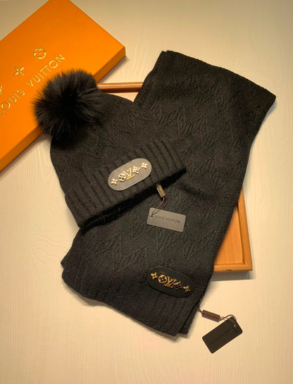 LV BEANIE & SCARF SET