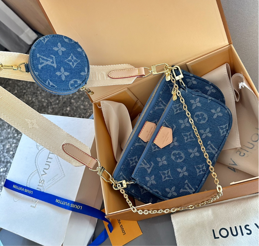 LV PURSE