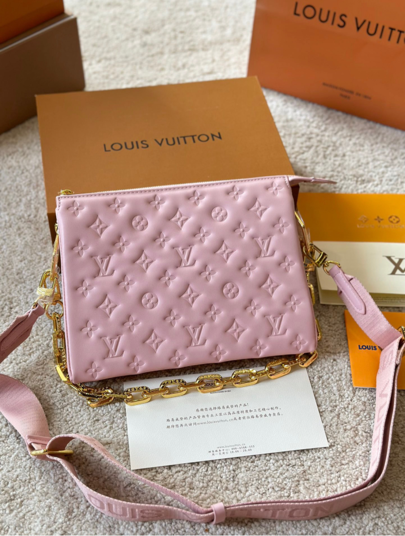 LV PURSE