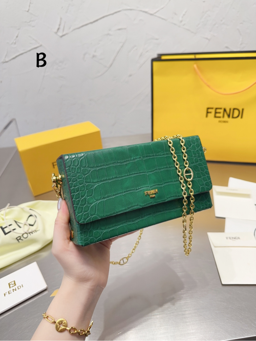 FENDI PURSE