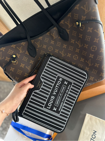 LV PURSE