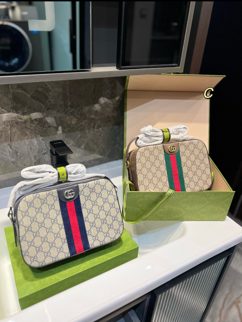 GUCCI PURSE