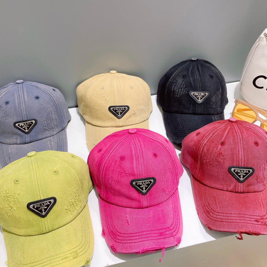 PRADA CAPS