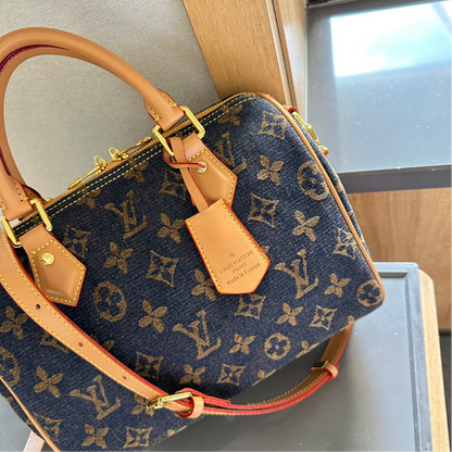 LV PURSE