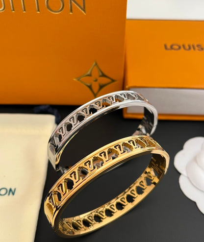 LV BRACELET