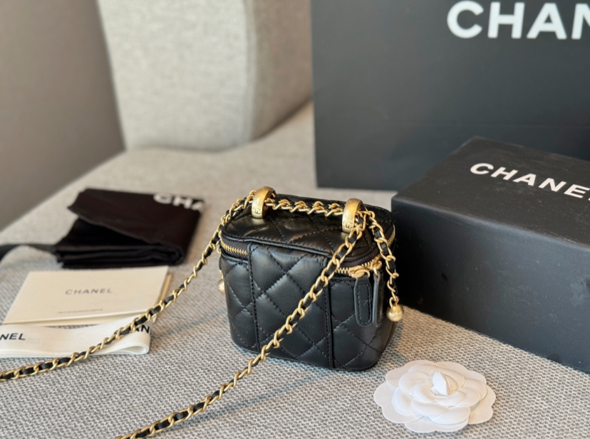 CHANEL PURSE