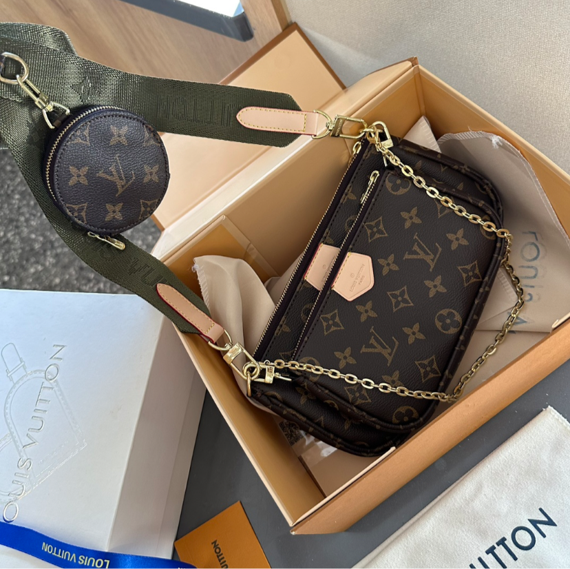 LV PURSE