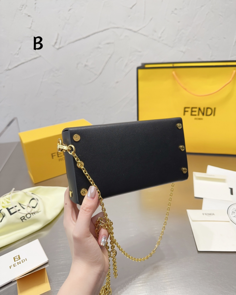 FENDI PURSE