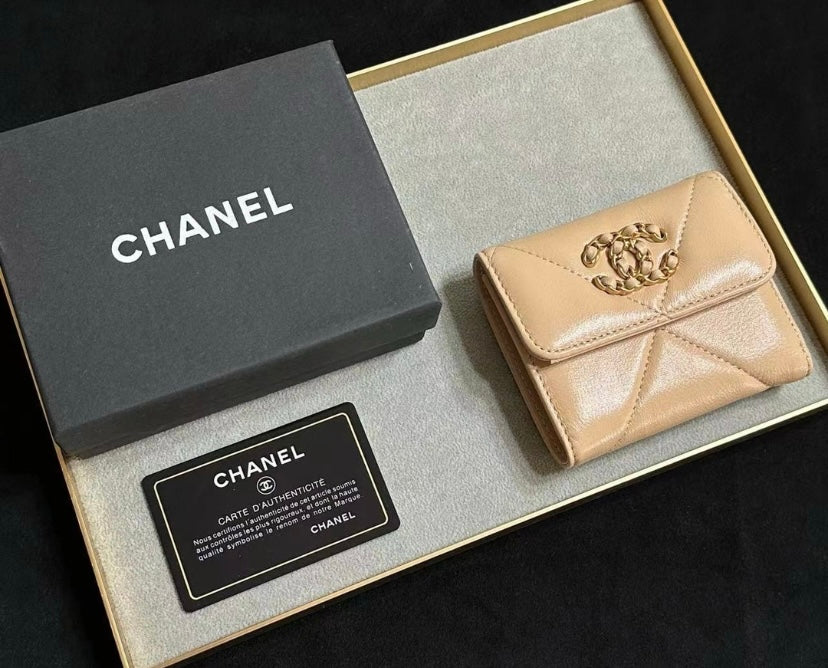 CHANEL WALLET