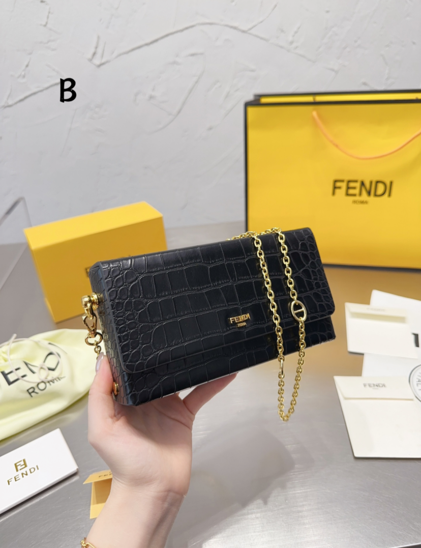 FENDI PURSE