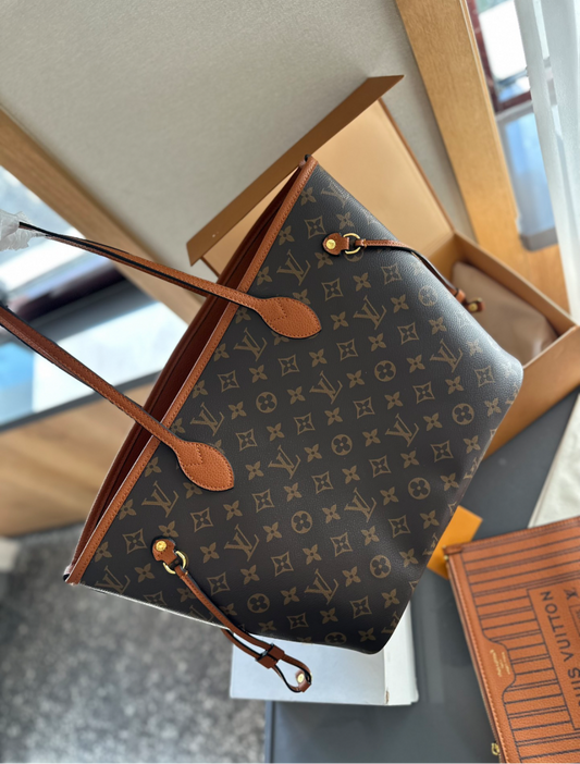 LV PURSE