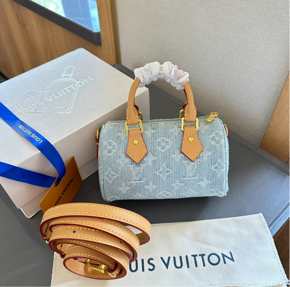 LV PURSE