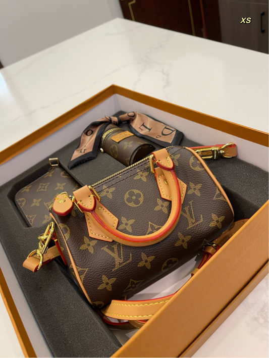 LV PURSE SET