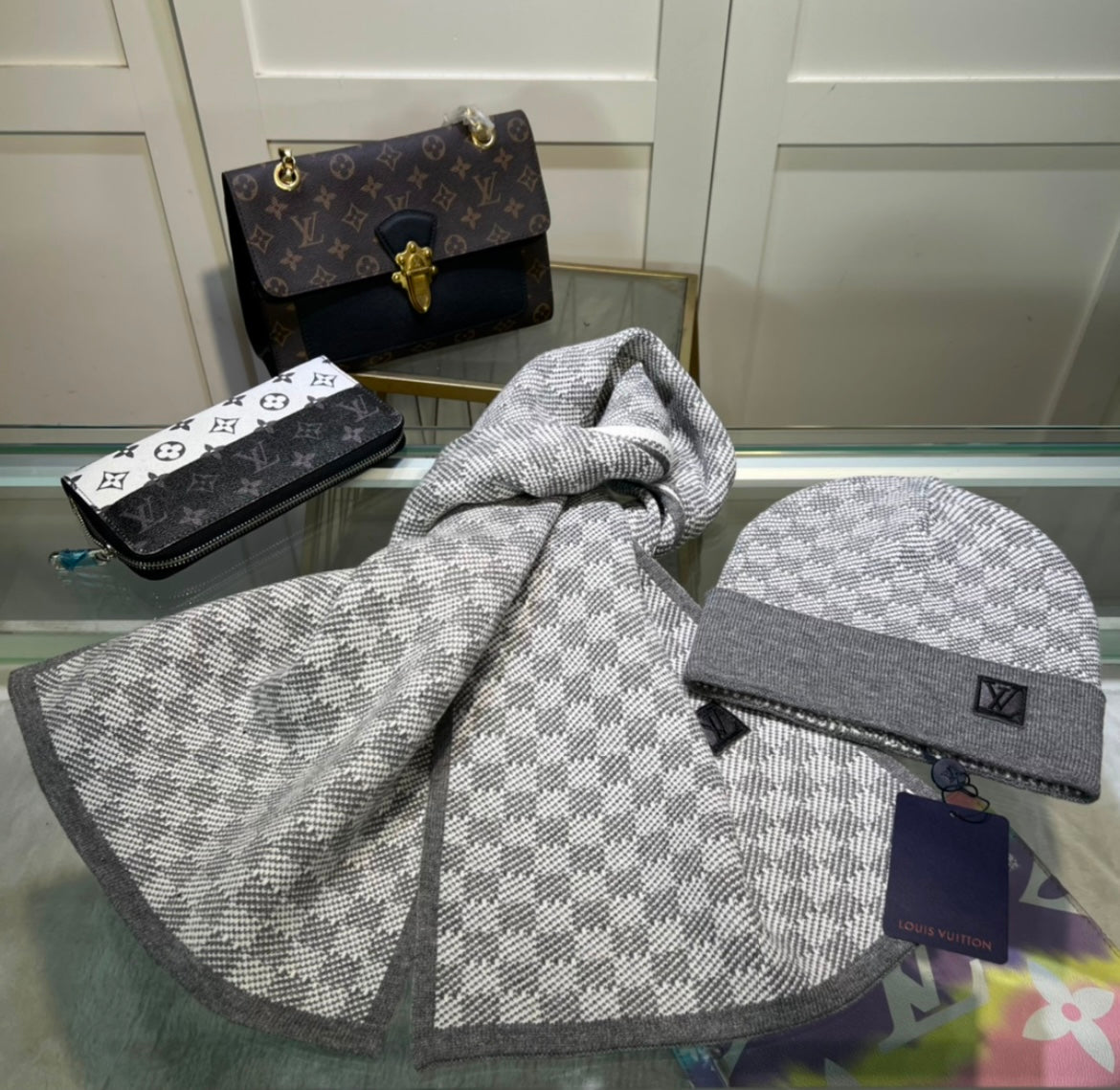 LV BEANIE & SCARF SET