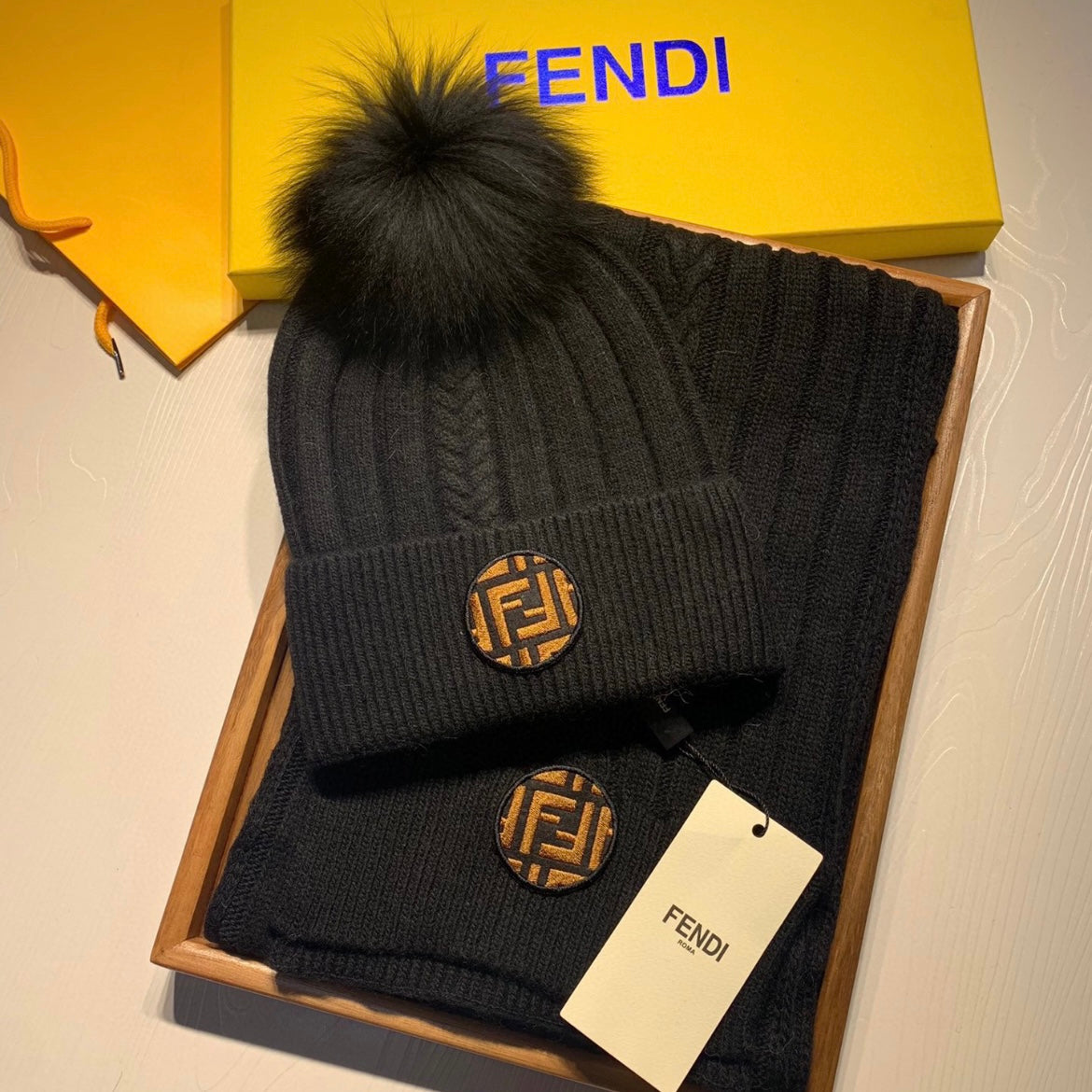 FENDI BEANIE & SCARF SETS