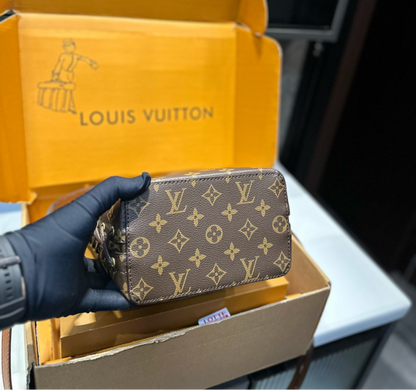 LV PURSE