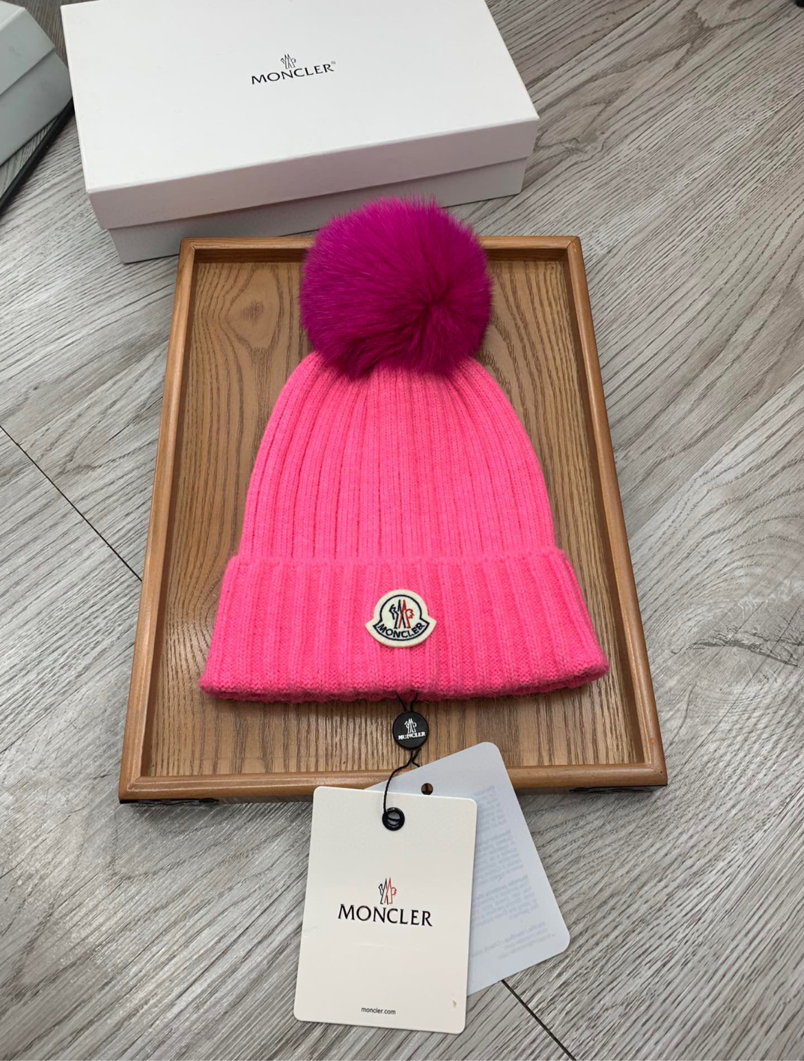 MONCLER BEANIE W/FUR