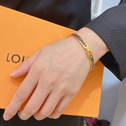 LV BRACELET