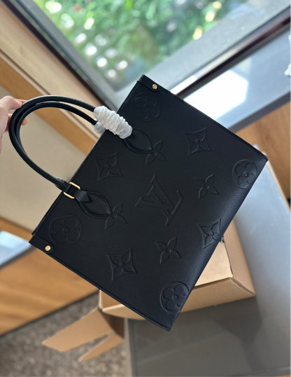 LV PURSE