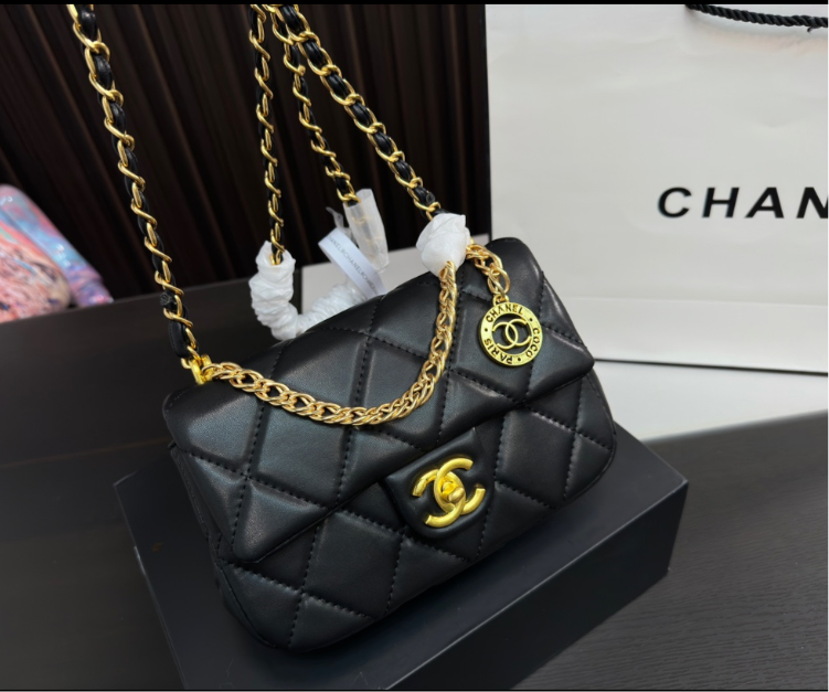 CHANEL PURSE LIMITED EDITION