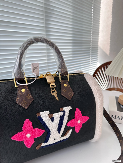 LV PURSE