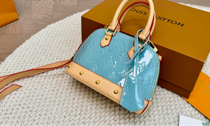 LV PURSE