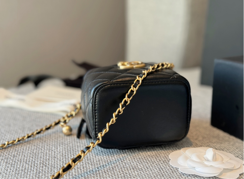 CHANEL PURSE