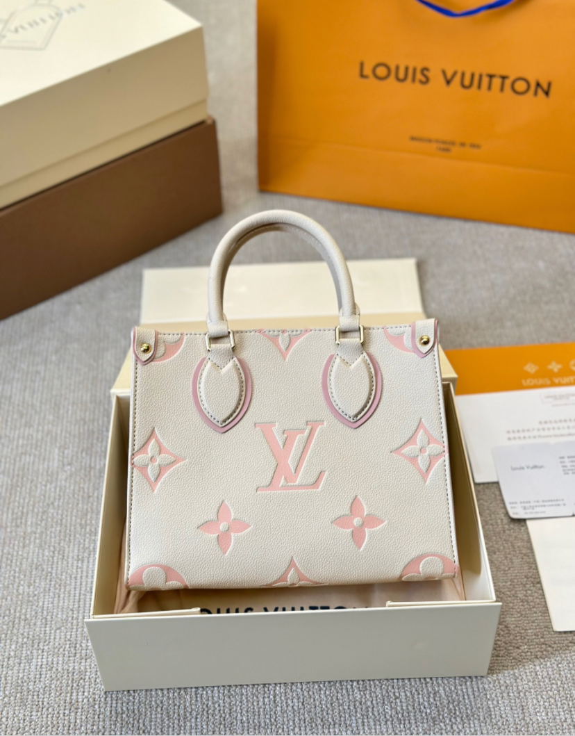 LV PURSE