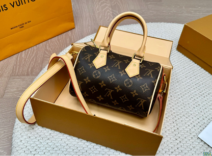 LV PURSE