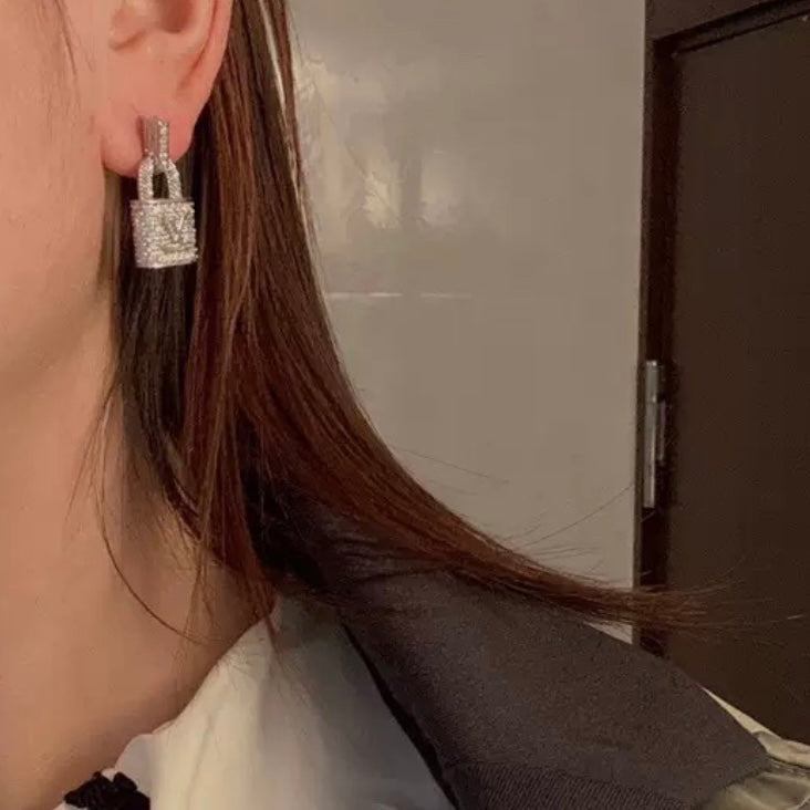 LV EARRINGS