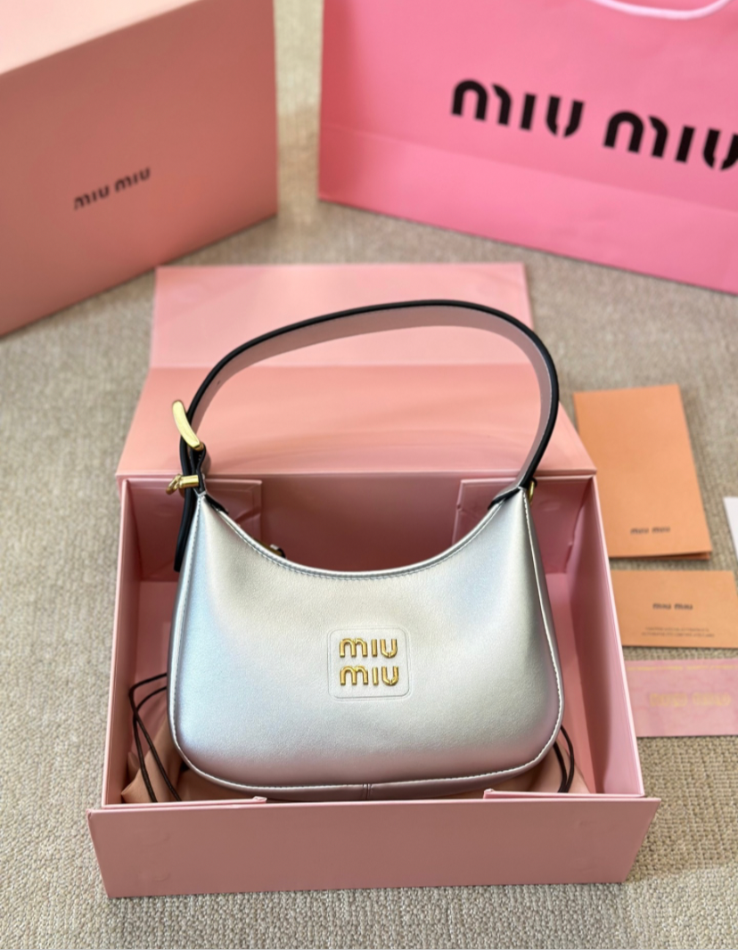 MIU MIU PURSE