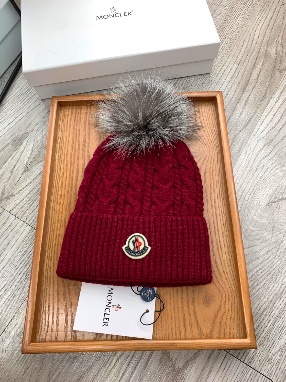 MONCLER BEANIE W/FUR