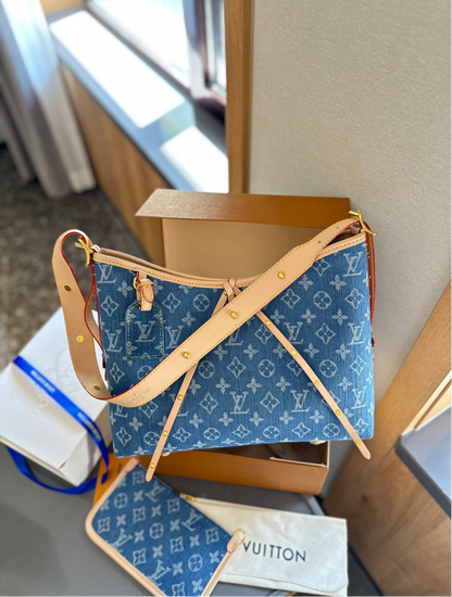 LV PURSE