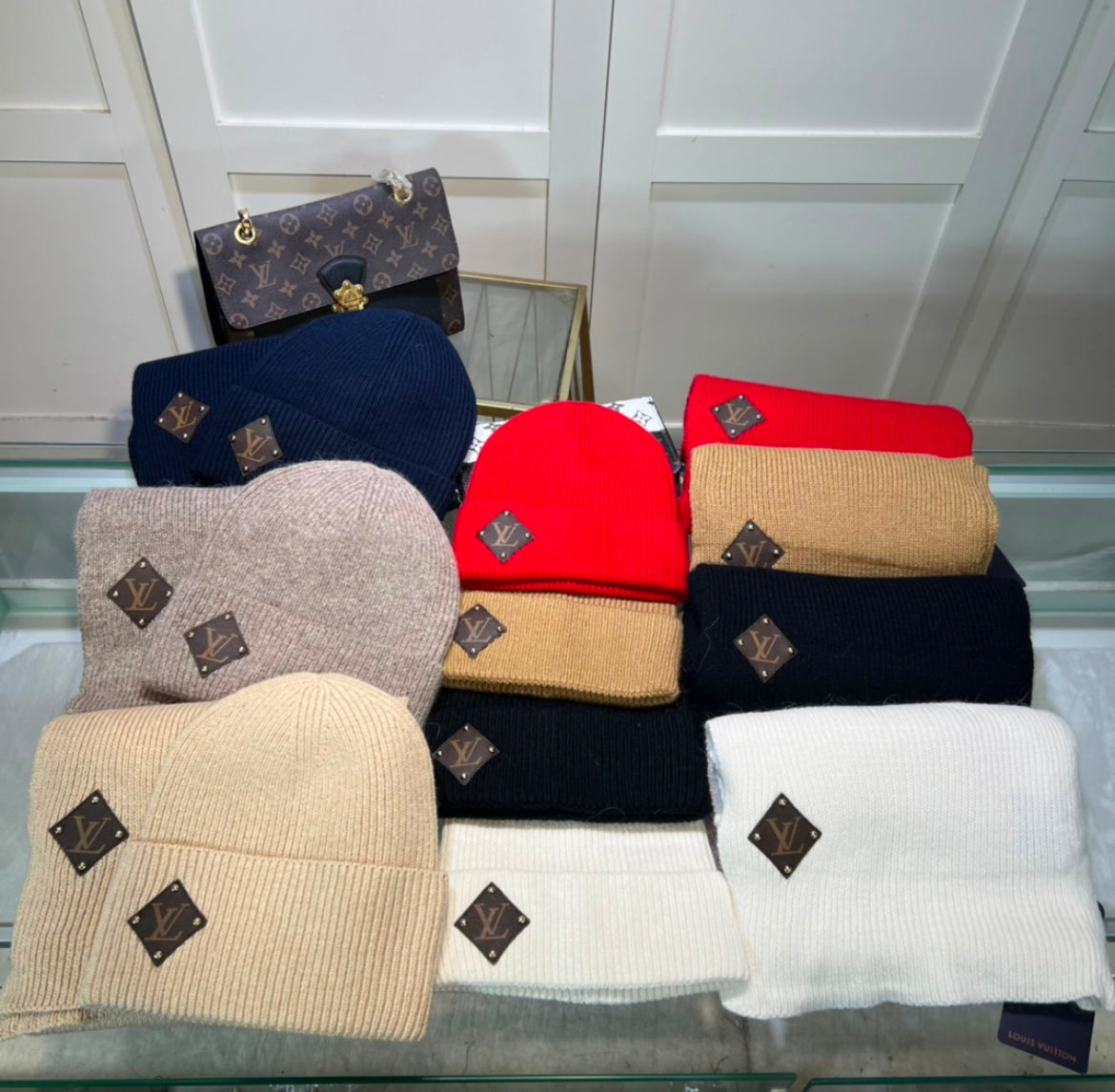 LV BEANIE & SCARF SET