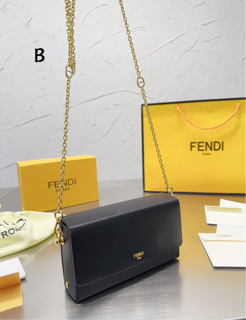 FENDI PURSE