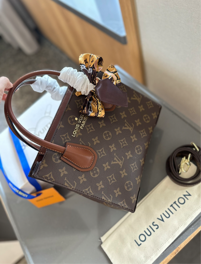 LV PURSE