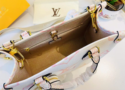 LV PURSE