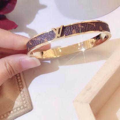 LV BRACELET