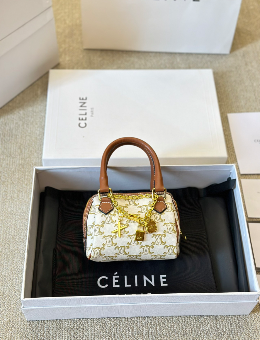 CELINE PURSE