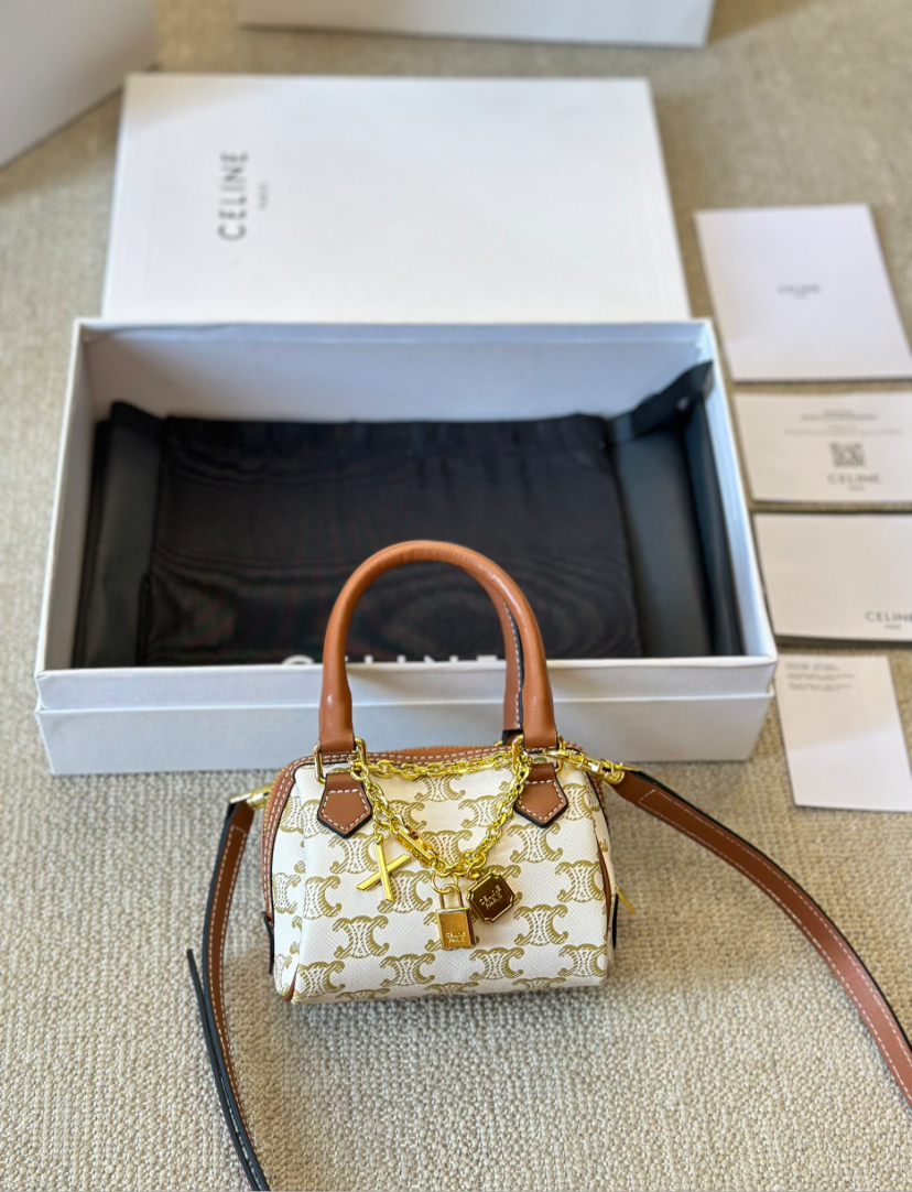 CELINE PURSE