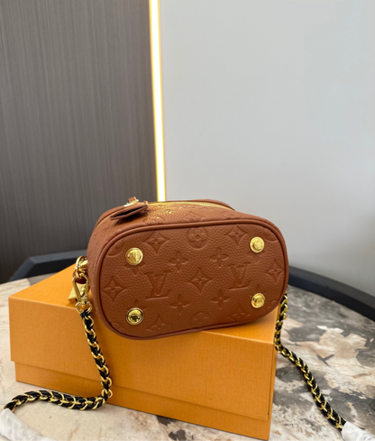 LV PURSE