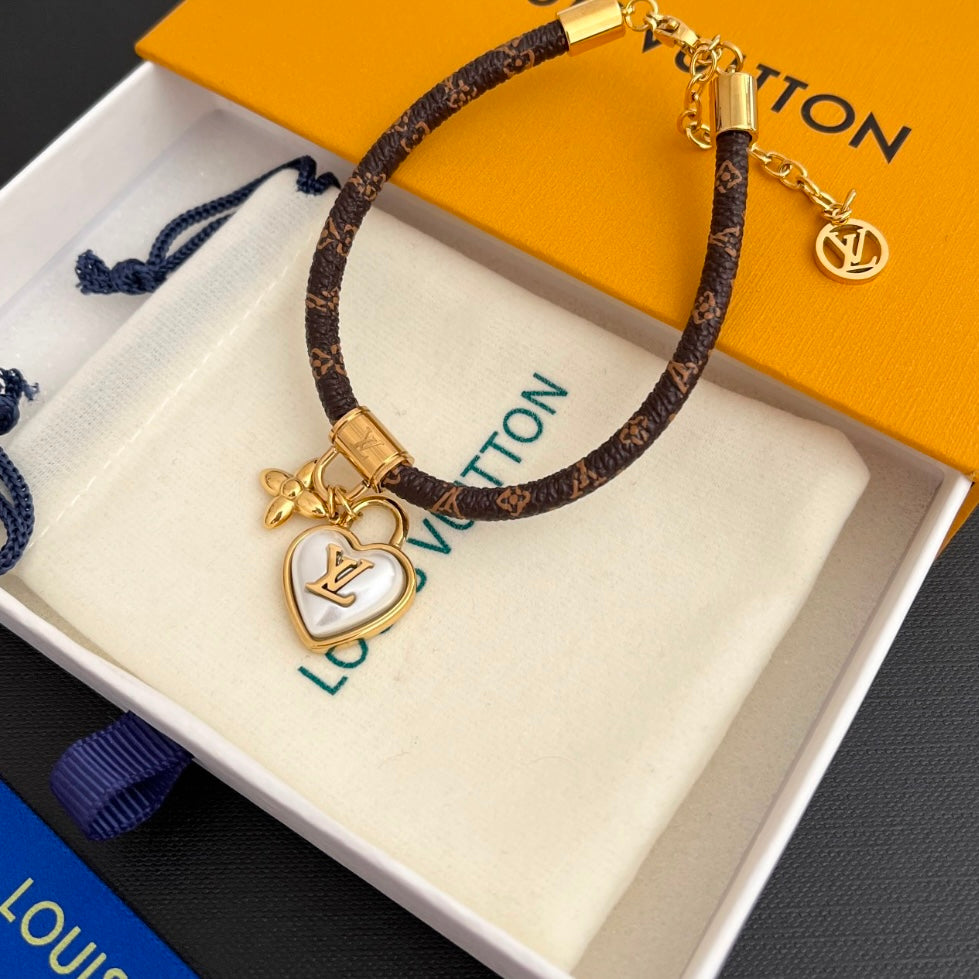 LV BRACELET