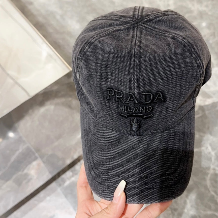 PRADA CAPS