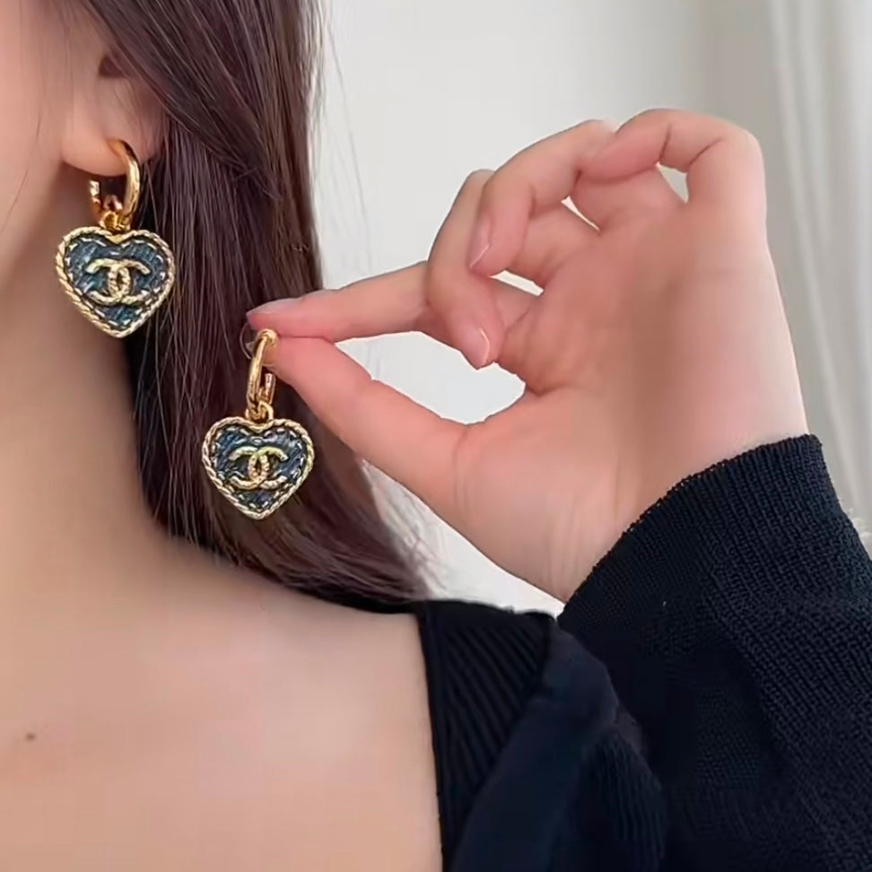 CHANEL EARRINGS