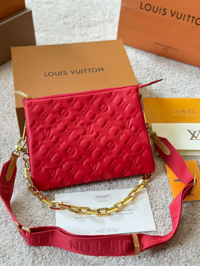 LV PURSE