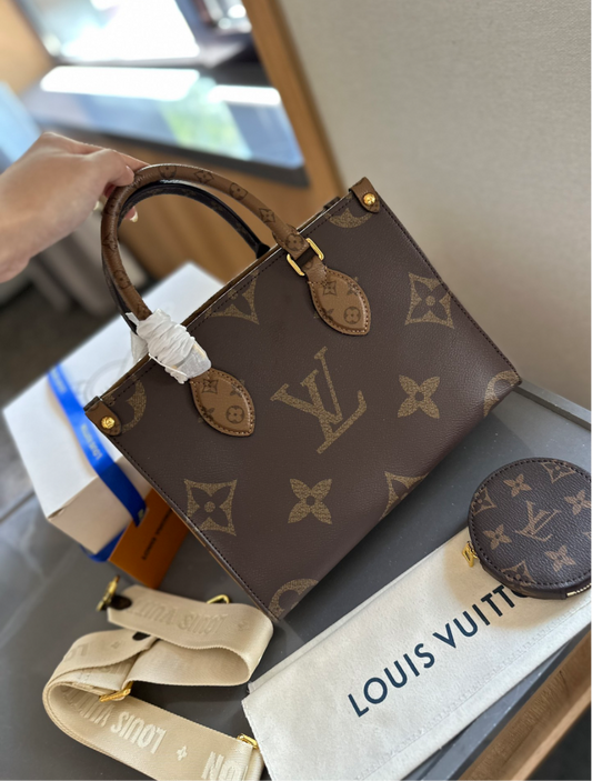 LV PURSE