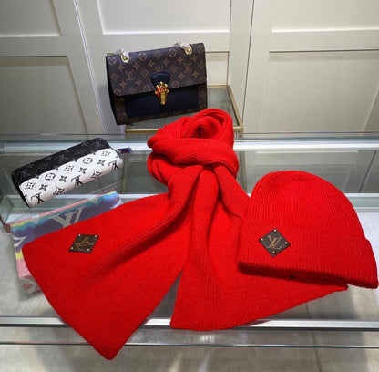 LV BEANIE & SCARF SET