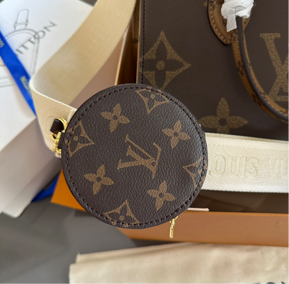 LV PURSE