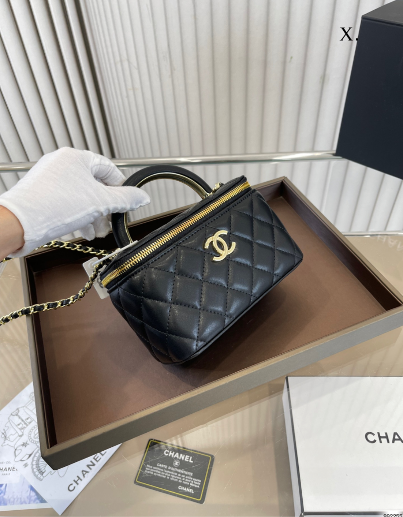 CHANEL HANDBAG