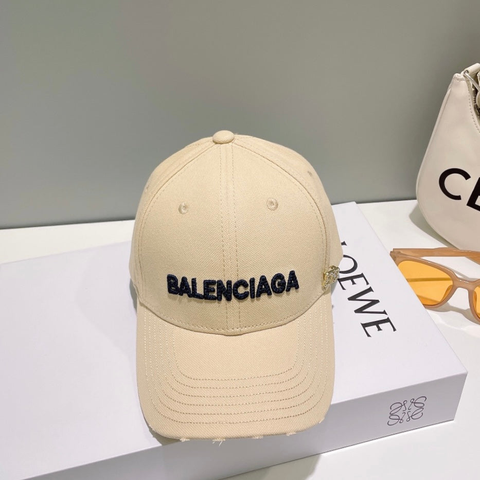 BALENCIAGA CAPS